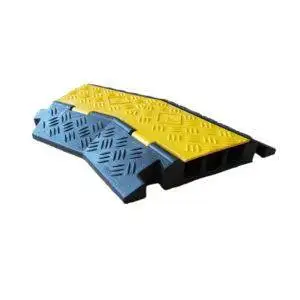 3 Channel Cable Ramp Corner 45° Left (Rubber)